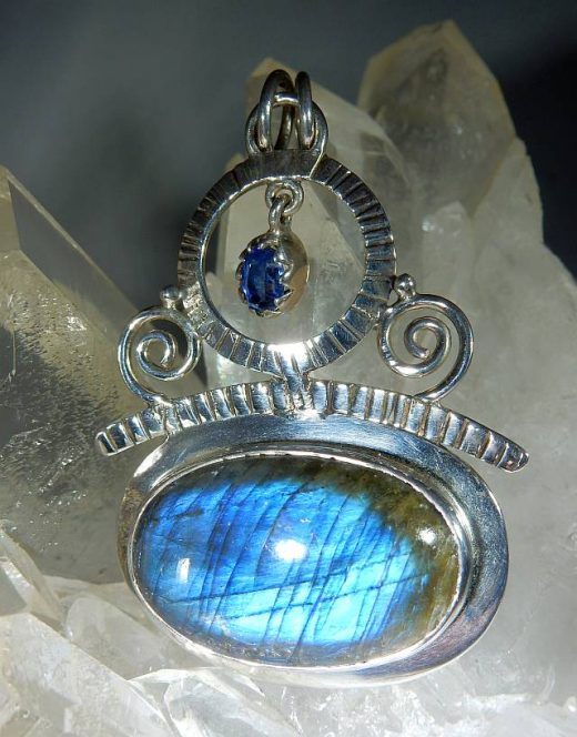 Labradorite with Kyanite Pendant Heaven & Nature Store